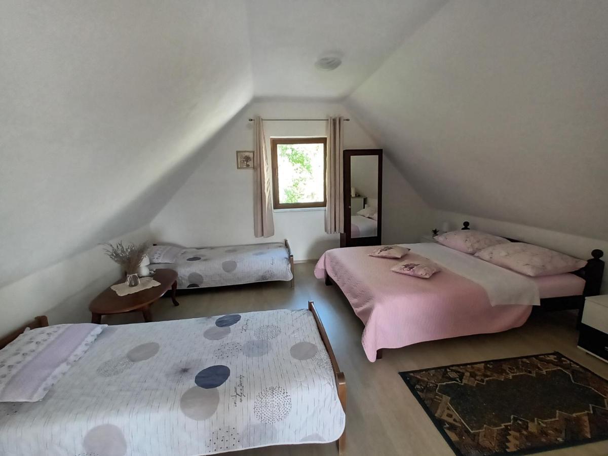 Guesthouse Loncar Plitvička Jezera Dış mekan fotoğraf