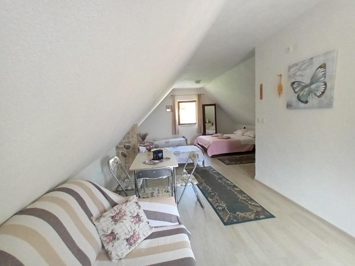Guesthouse Loncar Plitvička Jezera Dış mekan fotoğraf