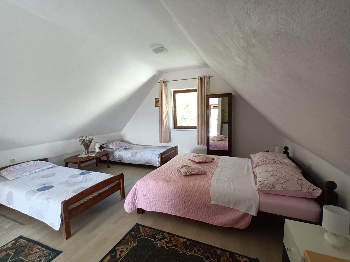 Guesthouse Loncar Plitvička Jezera Dış mekan fotoğraf